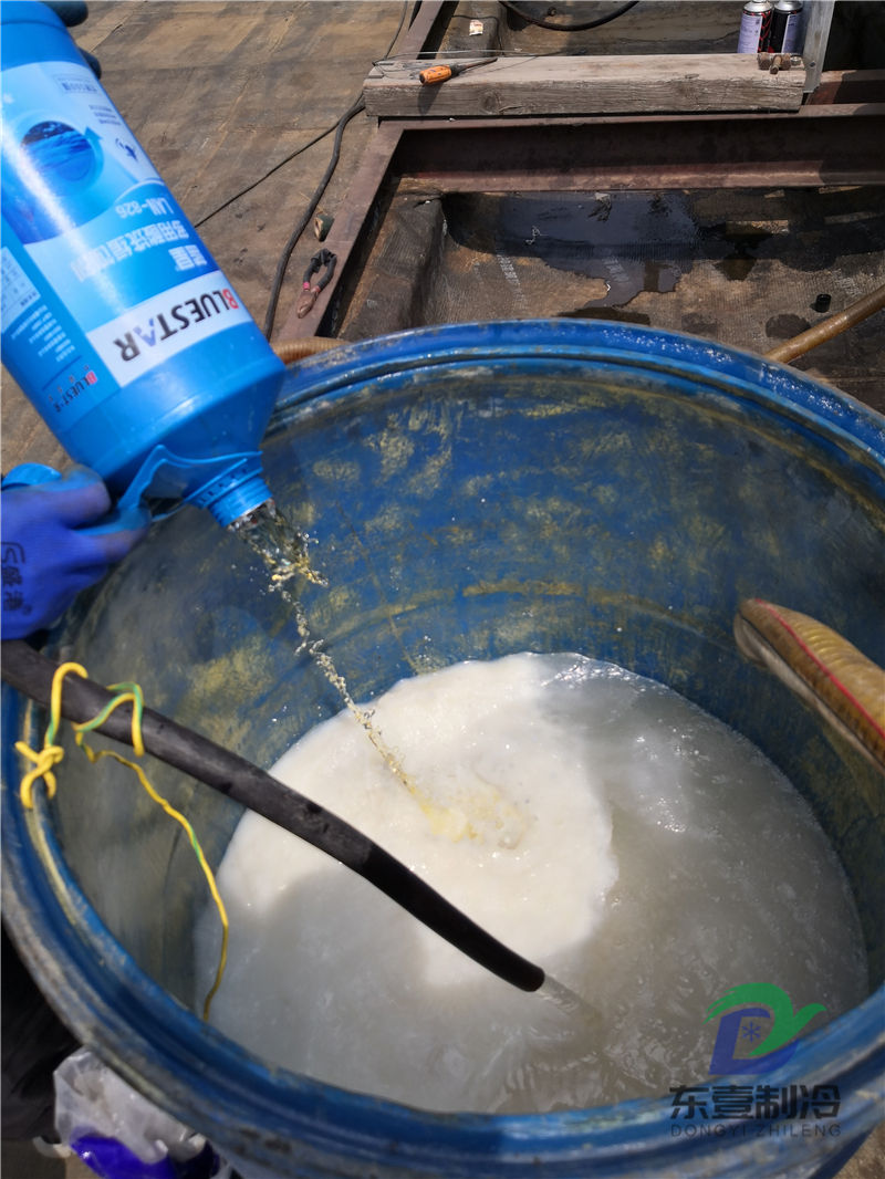 青海溴化鋰吸收式冷溫水機(jī)組化學(xué)清洗