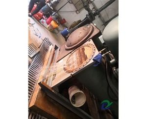 青海螺桿式冷水機組冷凝器清洗